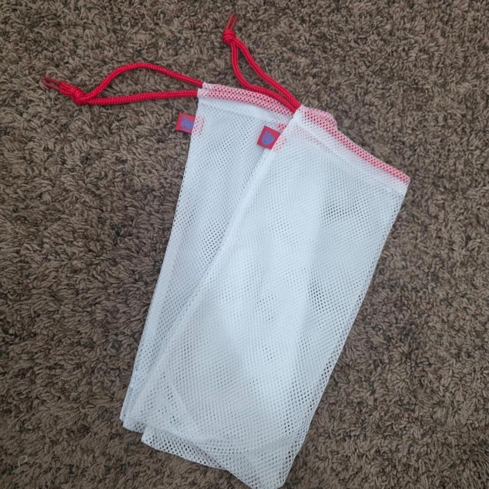 New Norwex Reusable Produce Bags Set of 2 Mesh Grocery Fruit Veggie Red